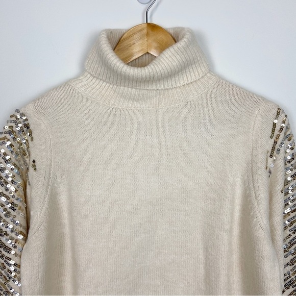 Superdown Rudie Sparkle Sleeve Sweater Dress in Ivory Size M - Picture 4 of 10